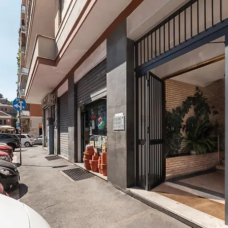 Guesthost - Pamphili & Vaticano Cozy *