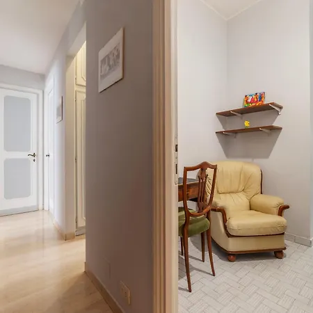 Guesthost - Pamphili & Vaticano Cozy *