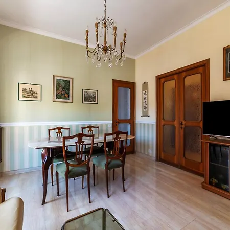 Guesthost - Pamphili & Vaticano Cozy